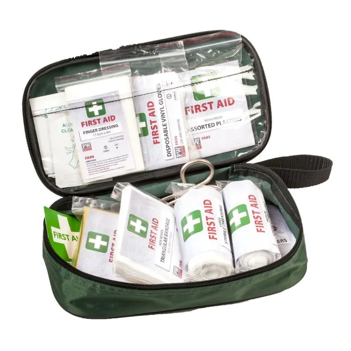 TROUSSE SECOURS VEHICULE FA22 8 PERS PORT
